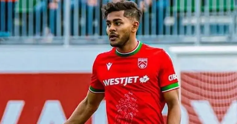 শোমিত চৌধুরী